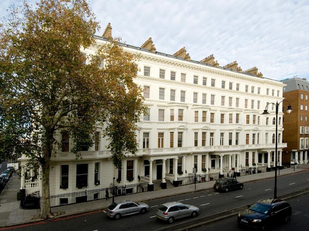 Fraser Queens Gate Апарт-отель