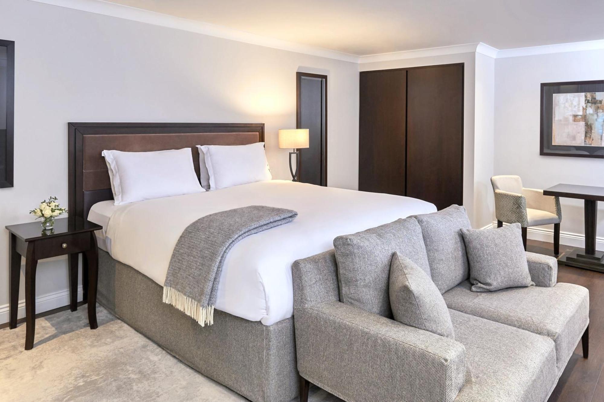 Апарт-отель Fraser Queens Gate 4*